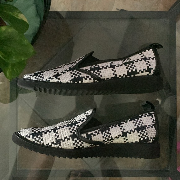 EVERLANE The Woven Street Shoe - Picture 5 of 16